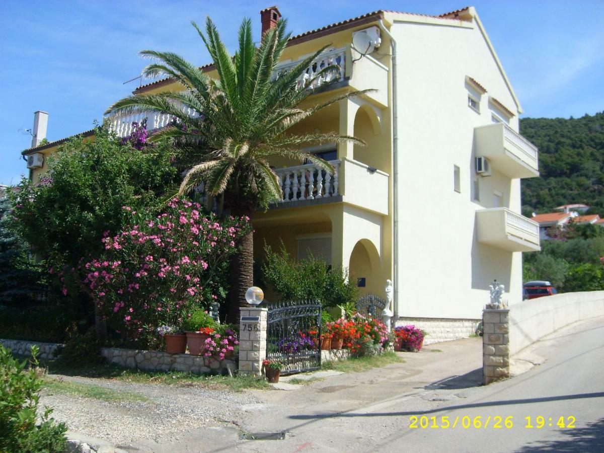 Apartments Bosiljka Раб Екстериор снимка